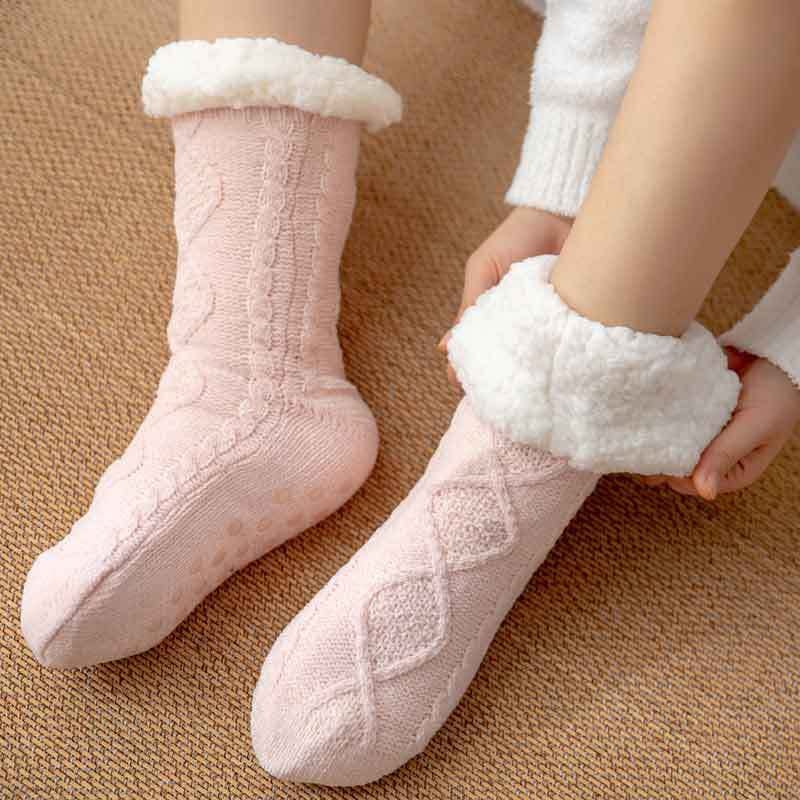 Twisted Floor Socks