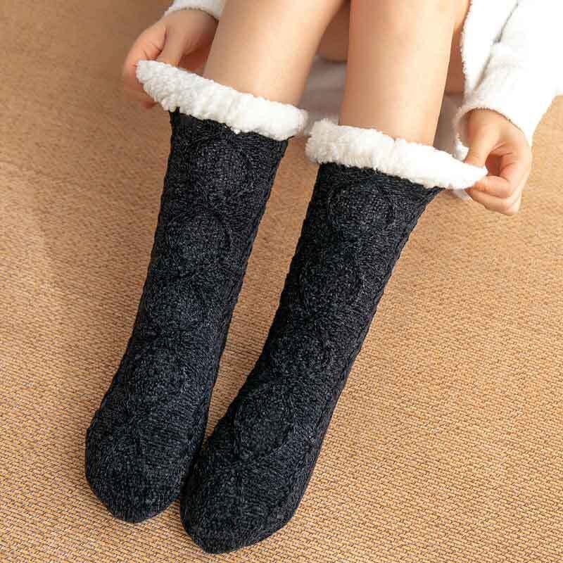 Twisted Floor Socks