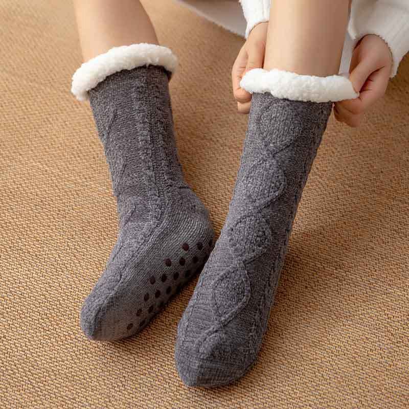 Twisted Floor Socks