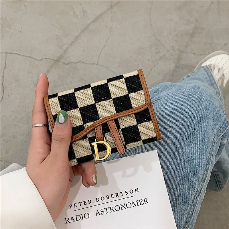 Checkerboard Pattern D Letter Design Card Holder