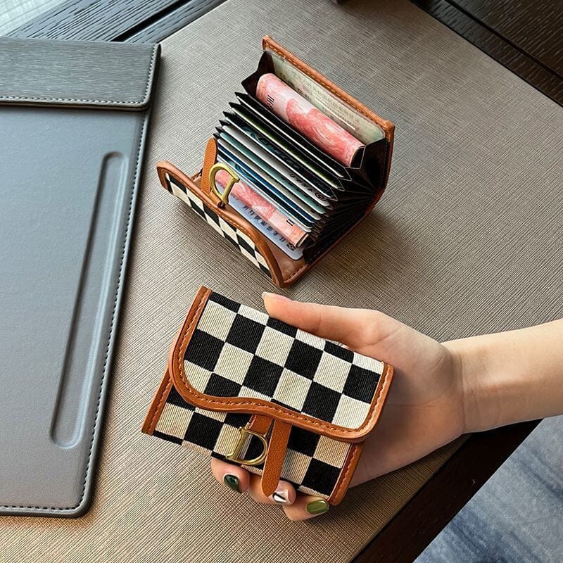 Checkerboard Pattern D Letter Design Card Holder