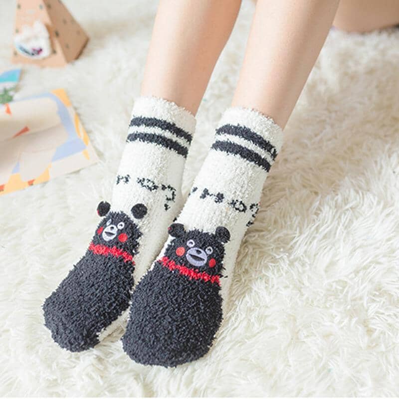 4 Pairs Christmas-themed Coral Fleece Soft Warm Socks